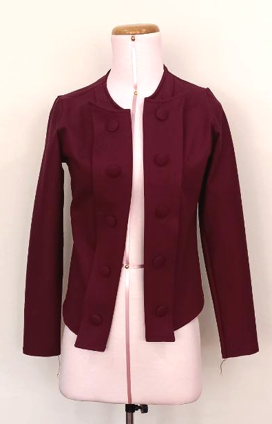 Bléiser granate sin ojales para dama