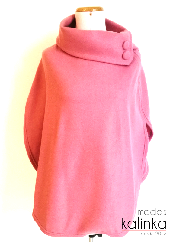 Poncho corto palo rosa para dama