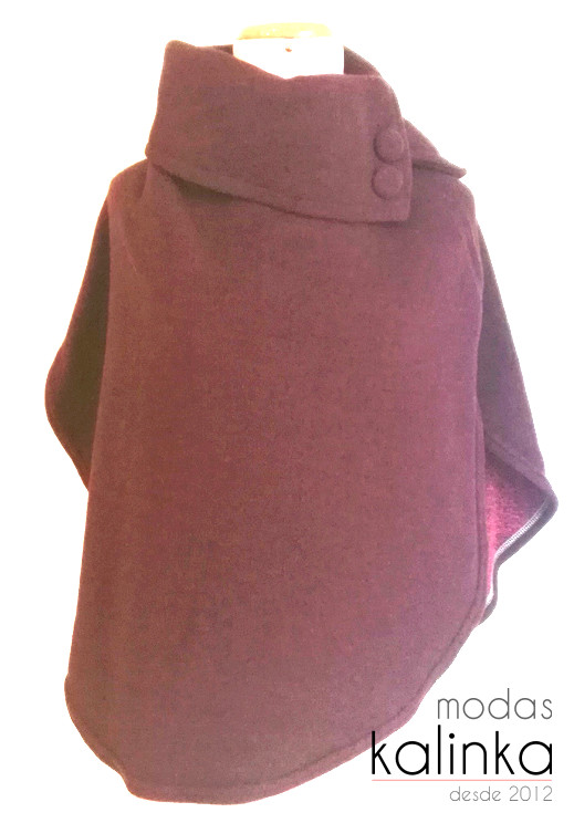Poncho corto granate para dama